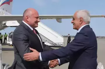 Russian Emergencies Minister arrives in Azerbaijan